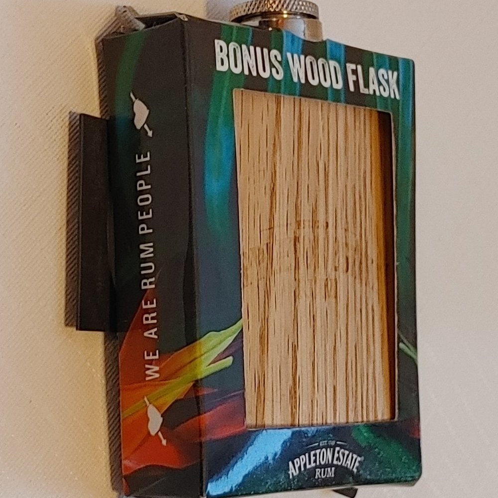 Appleton Estate RUM Wood Flask BNIP